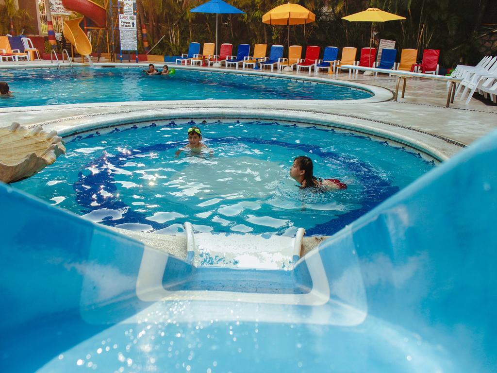 Sands Acapulco Hotel & Bungalows Екстериор снимка
